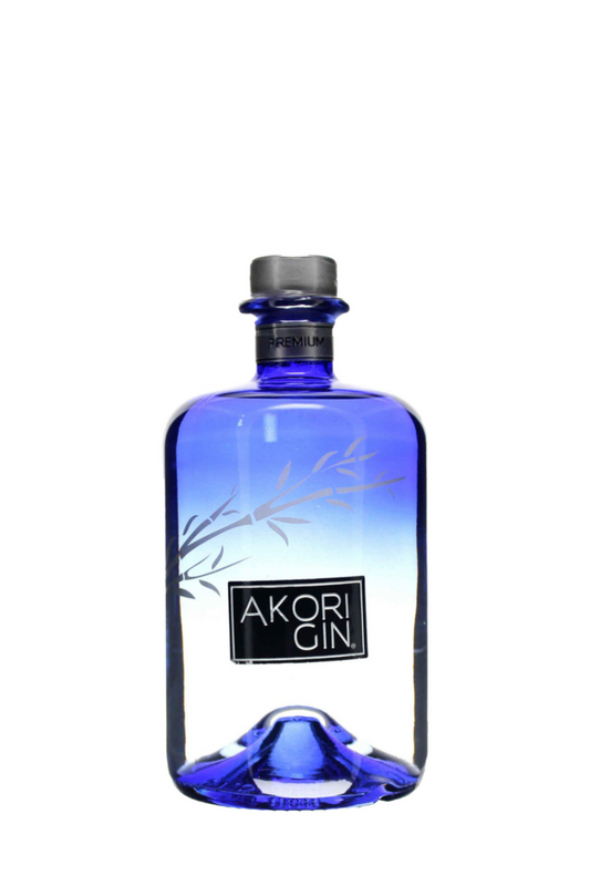 Gin Akori distillato. viene aromatizzato con esotici elementi botanici, risultando fruttato e citrico, affascinante e sensuale. Provenienza Spagna. Colorazione Limpido. Acquistalo online su Sparkleitaly.it 